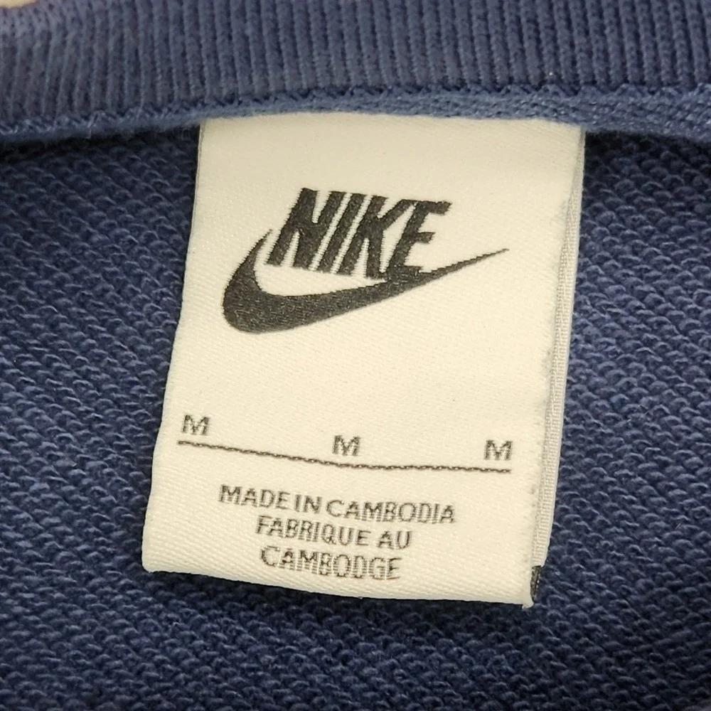 Nike Sportswear Club Fleece Crewneck Sweatshirt Mens M Blue Lightning Graphic